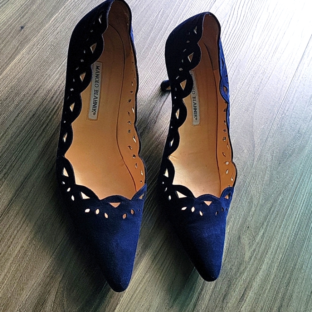 Manolo Blahnik 2'5" Pump